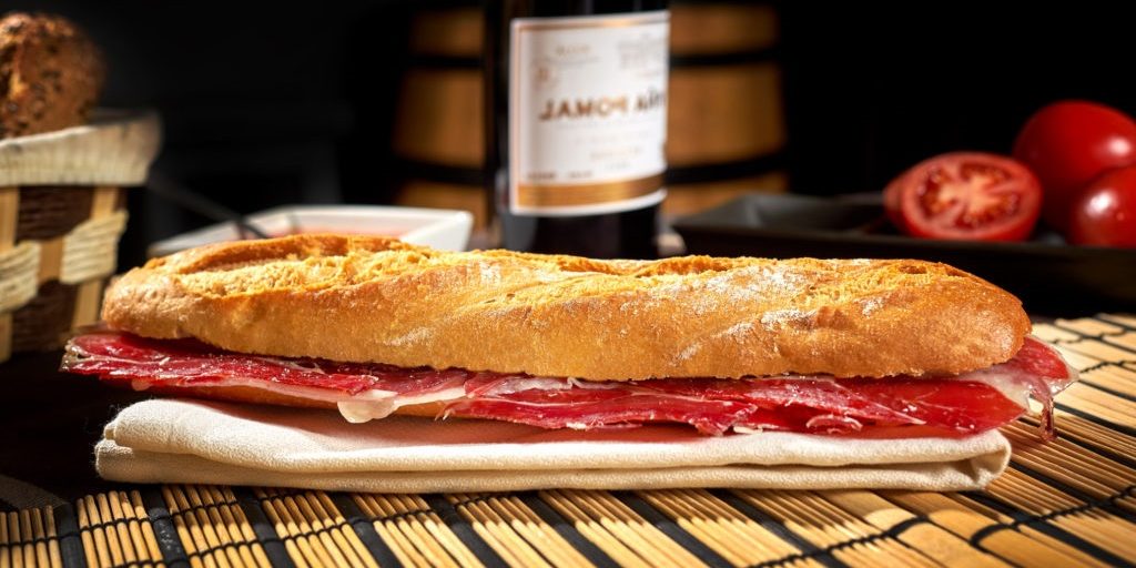tardeo en Valencia - bocadillo de jamon