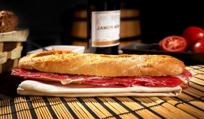 tardeo en Valencia - bocadillo de jamon